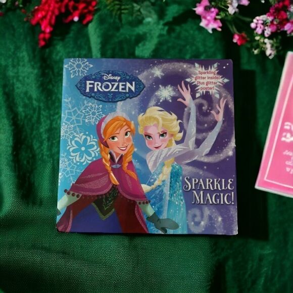 Disney Frozen Sparkle Magic Book And Poster Childrens Paperback Depken 2015 - Picture 1 of 9